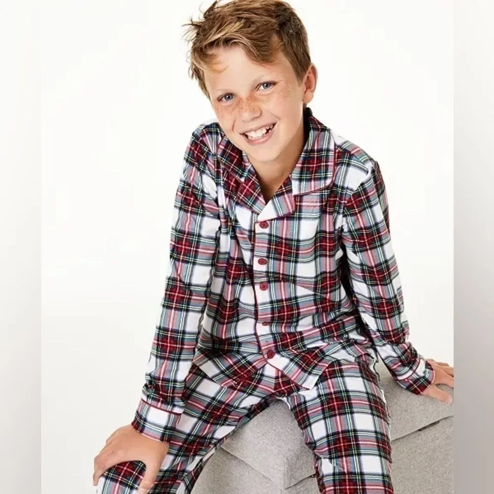 FAMILY PAJAMAS Matching Kids Stewart Plaid Pajama Set, Size 4-5 new